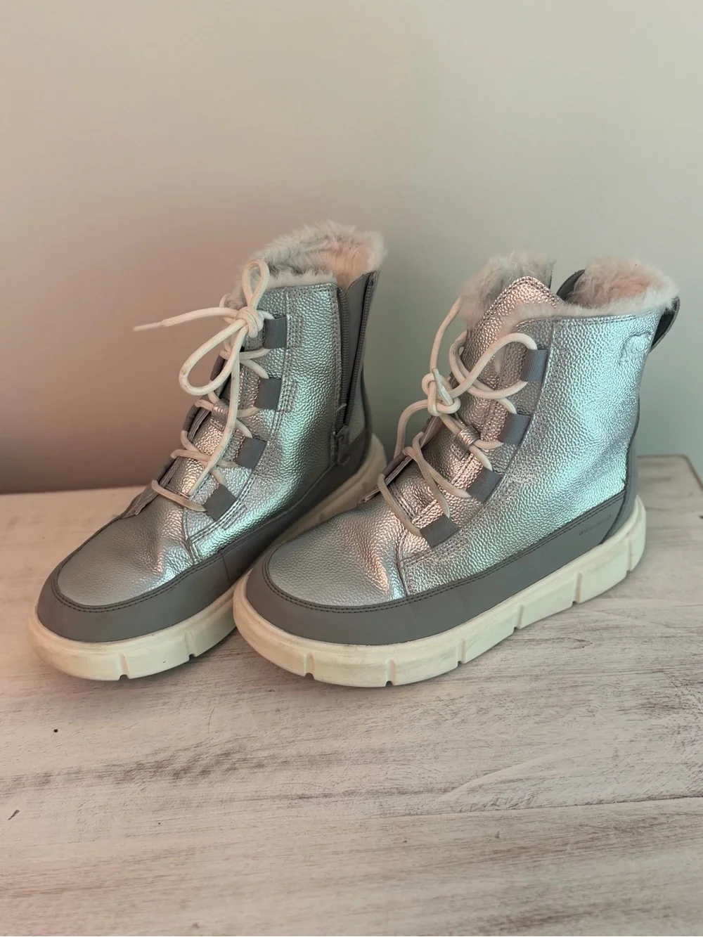 Sorel Cream and Silver Lace-Up Fur-Trim Sneakers